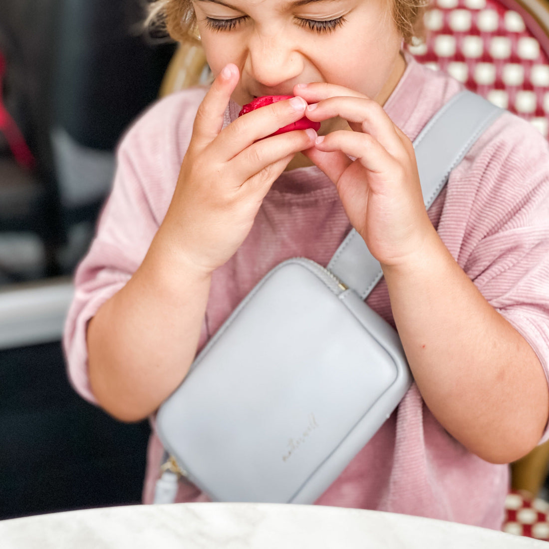 Bags for Little Explorers: What Makes a Good Kids' Crossbody Bag?