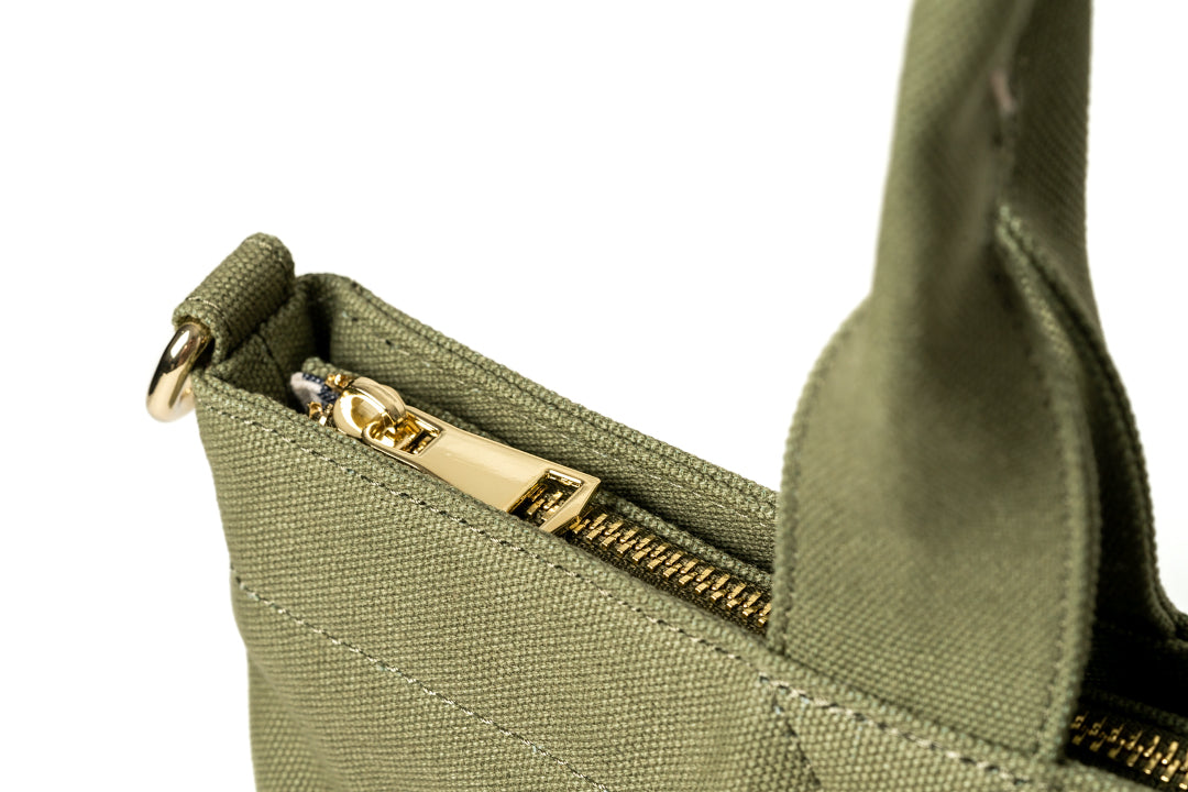 Casual Canvas | Versatile, Washable, Worry-Free